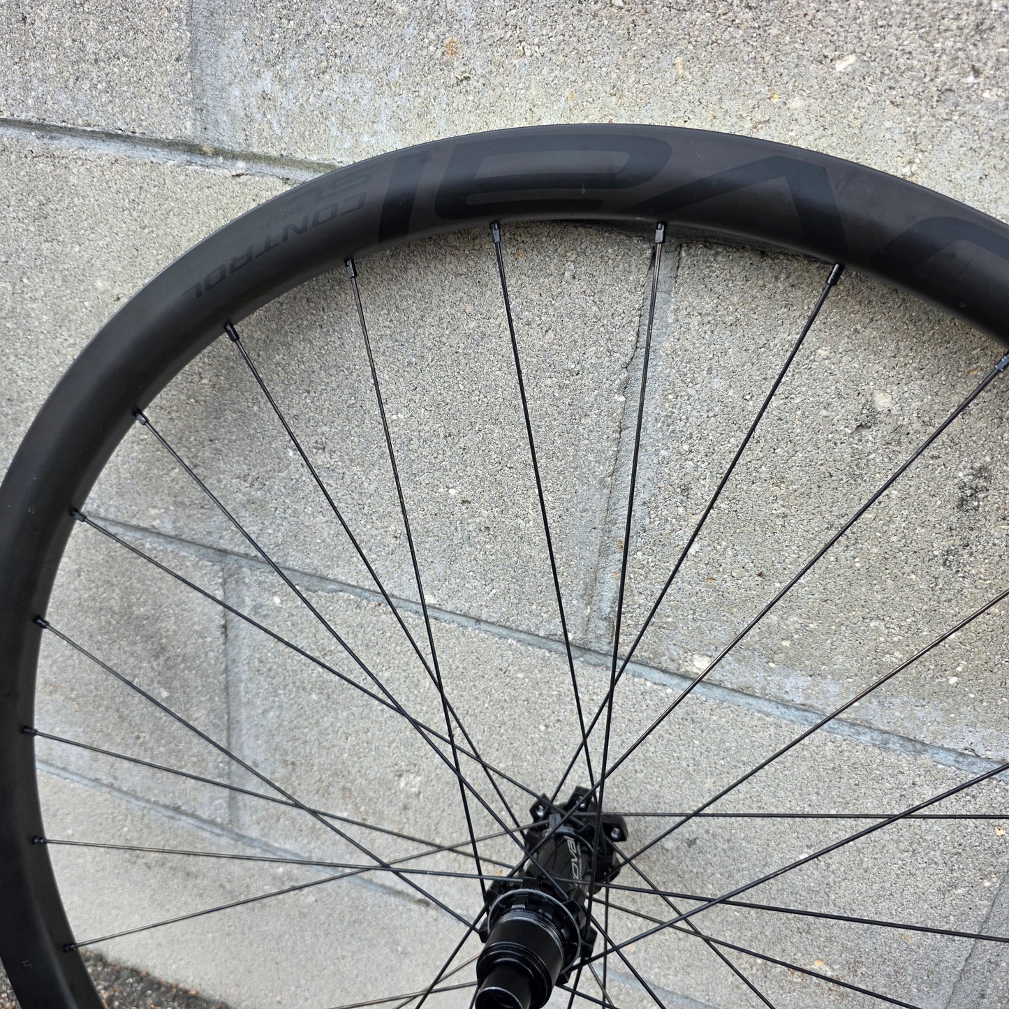 Roval Control SL 29 6B Carbon Gravel Wheelset 12x142, 12x100