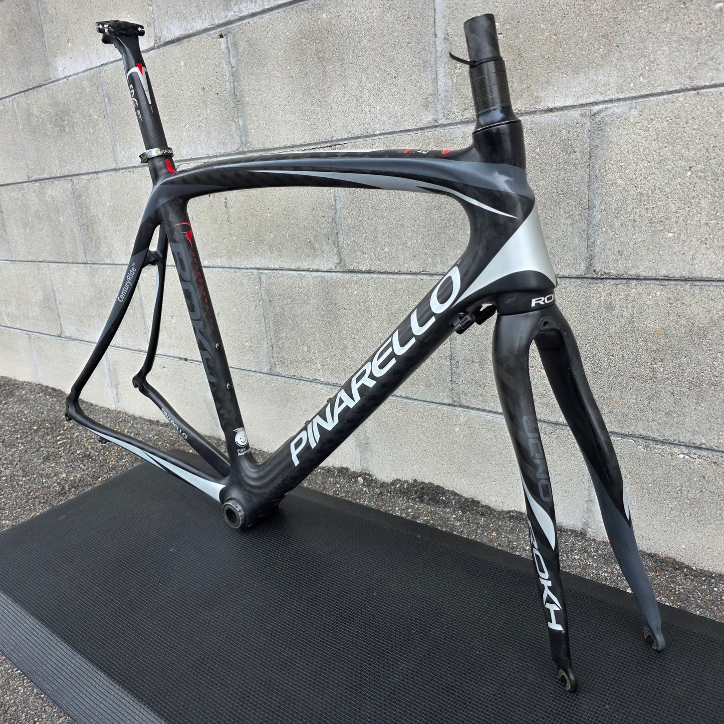 2016 Pinarello Rokh Carbon Frameset (53.5cm)