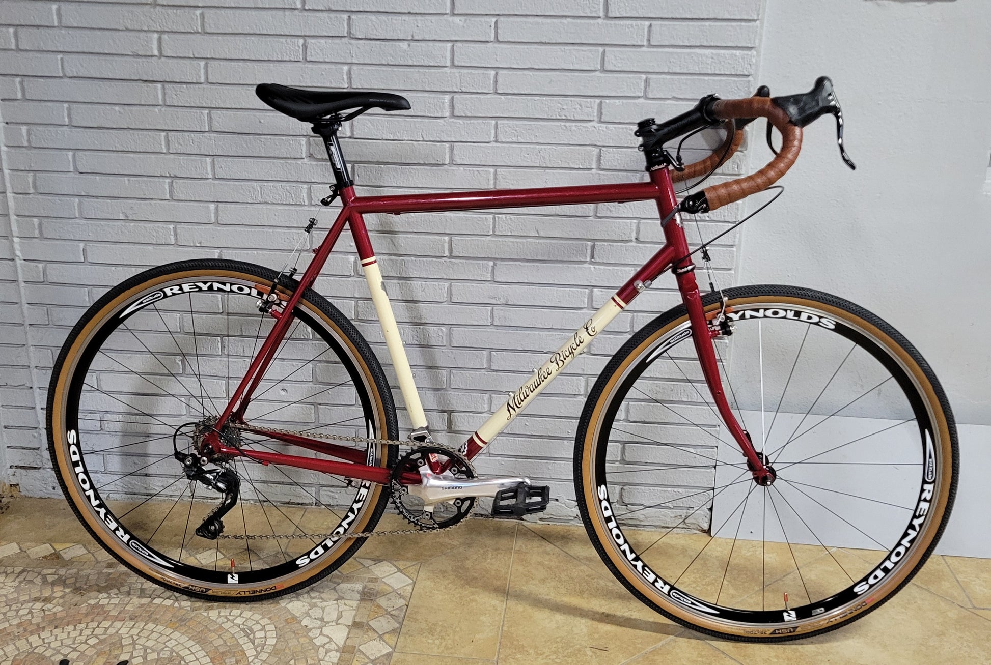 Milwaukee Steel Gravel Bike (58cm) – South Tampa Bicycle Co