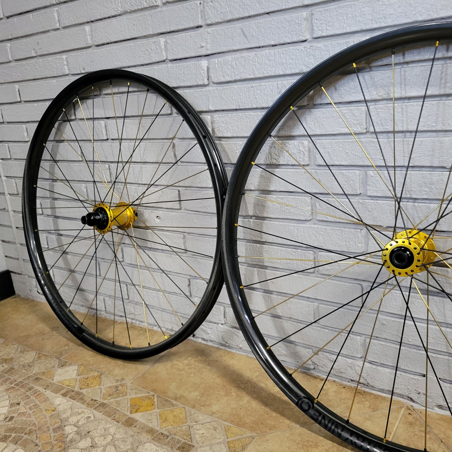 Industry Nine Enduro EN315 Hydra Gold Carbon Wheelset 29