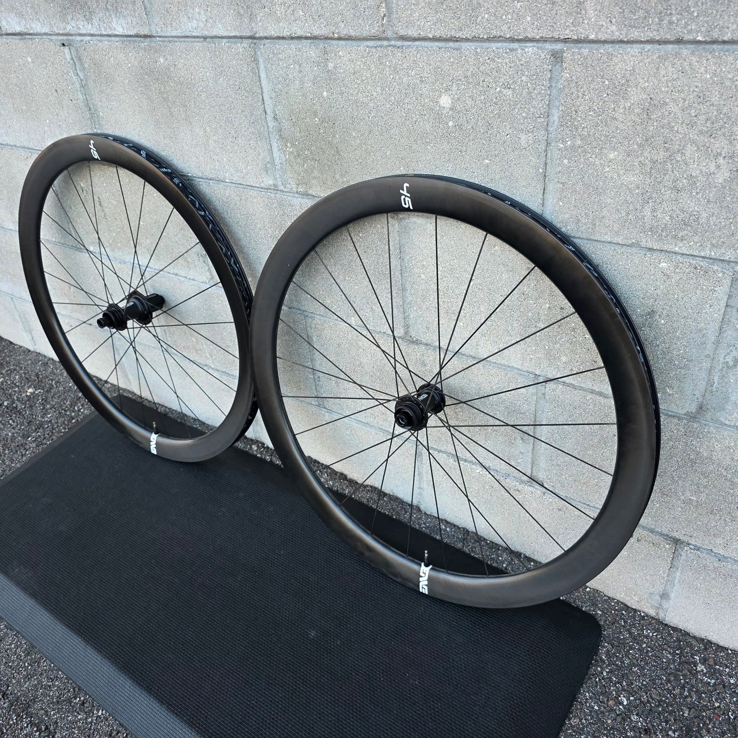 ENVE 45 Foundation DISC Carbon Road Bike Wheelset Shimano