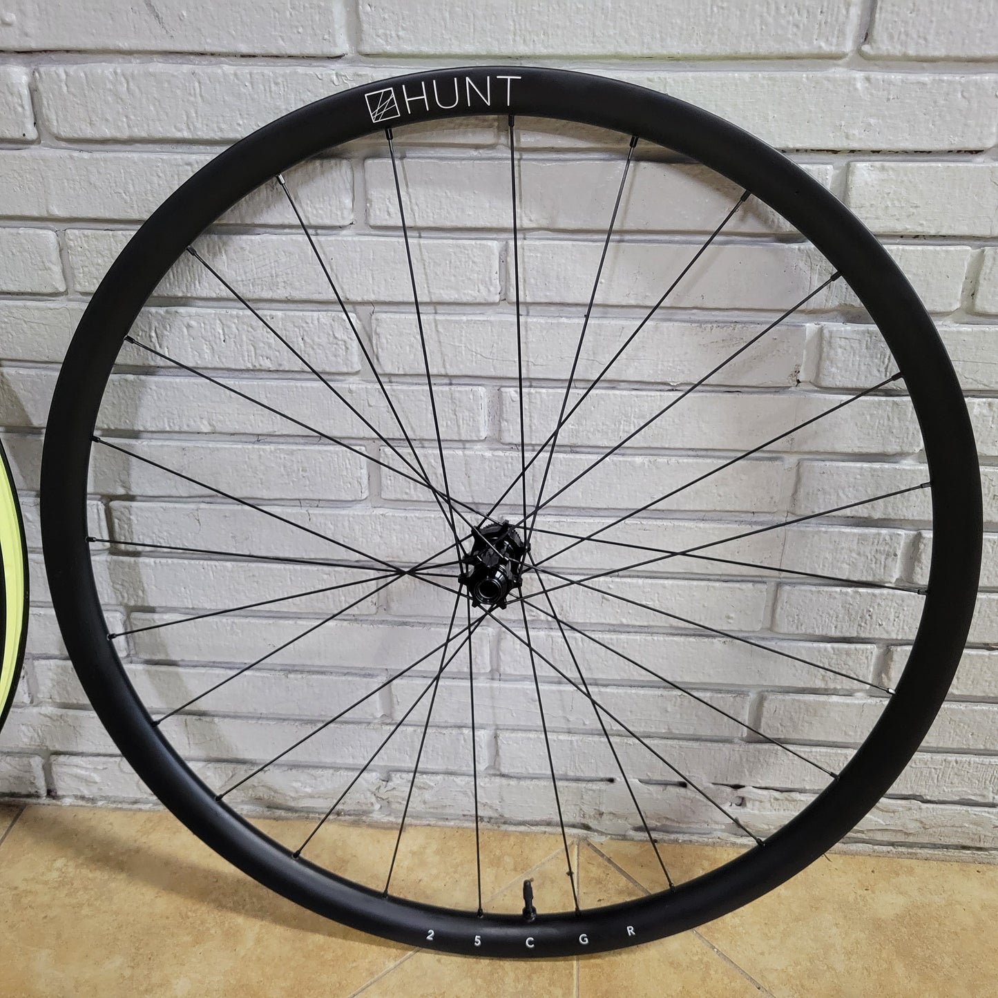 Hunt CGR25 Carbon Gravel Race Wheelset