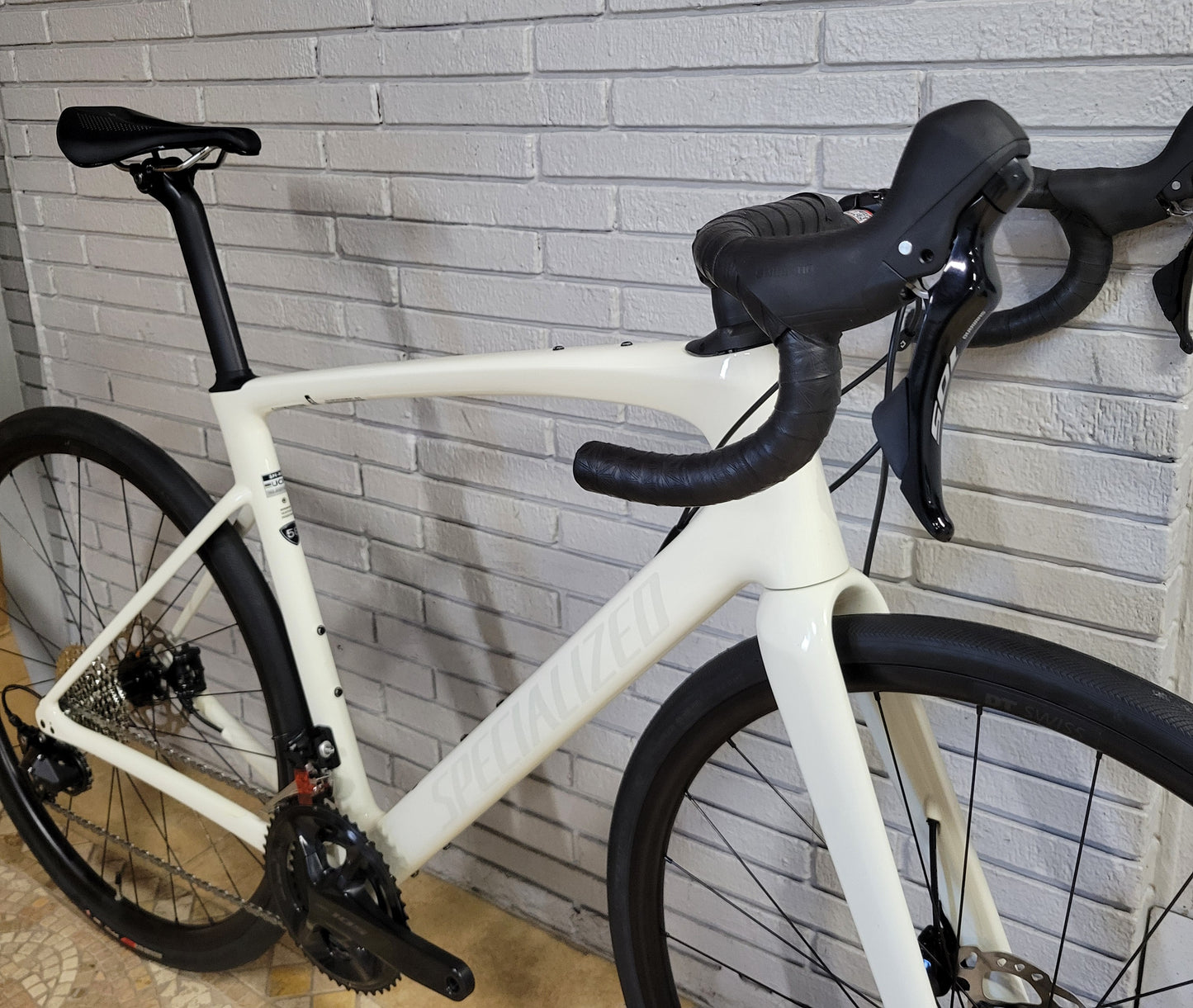 2023 Specialized Roubaix SL8 Sport 105 (58cm)