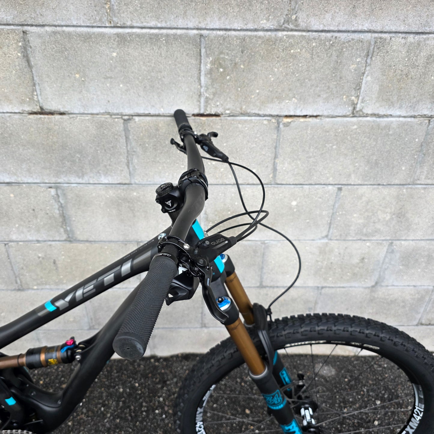 Yeti SB5 Turq 27.5 Carbon (Size Medium) SRAM XO, FOX Factory