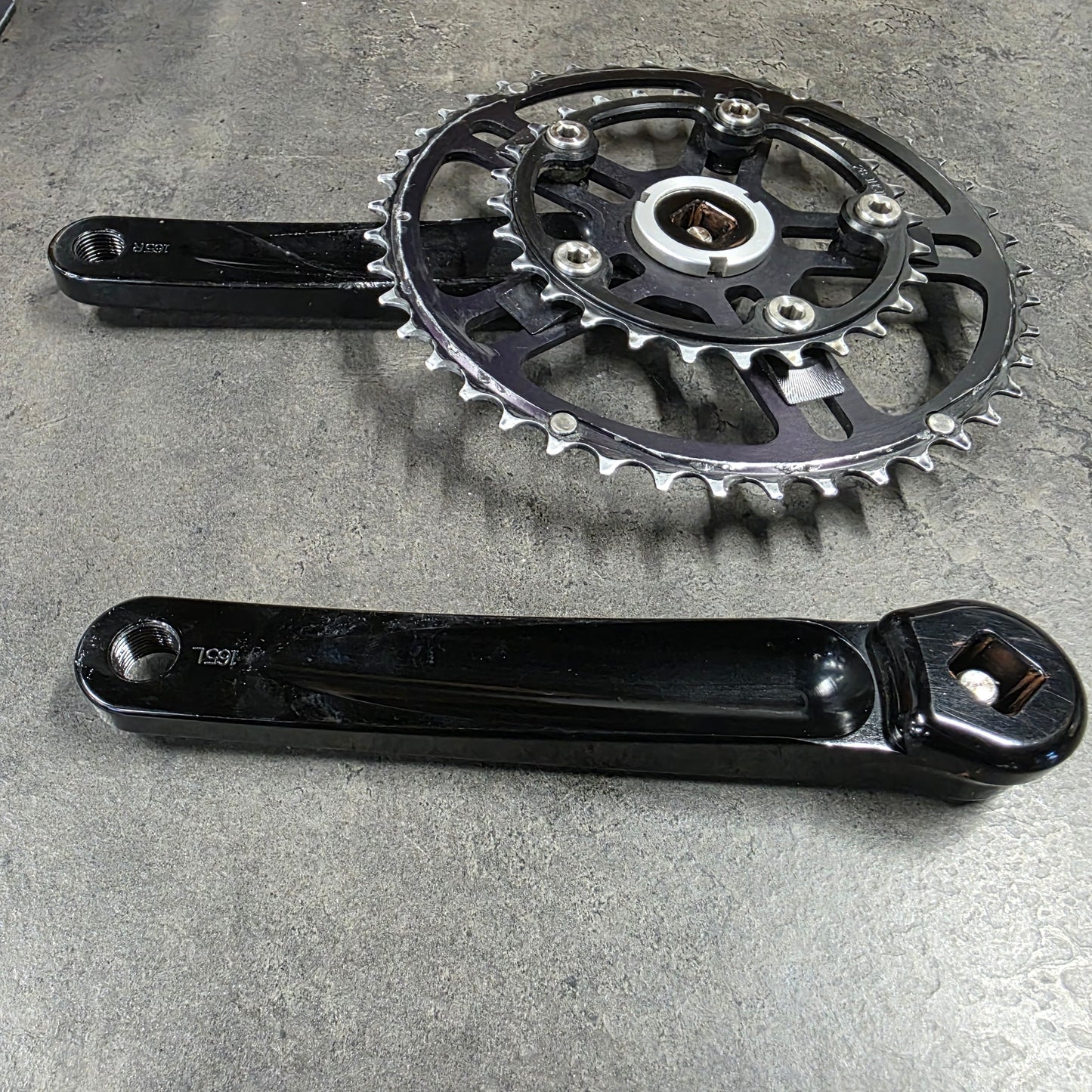 White Industries Crankset 165mm 44/28 double