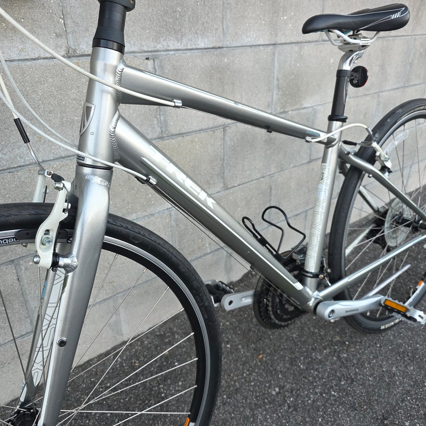 Trek FX 7.3 Women's Fitness Hybrid bike Medium (In Store Pick-up Only)