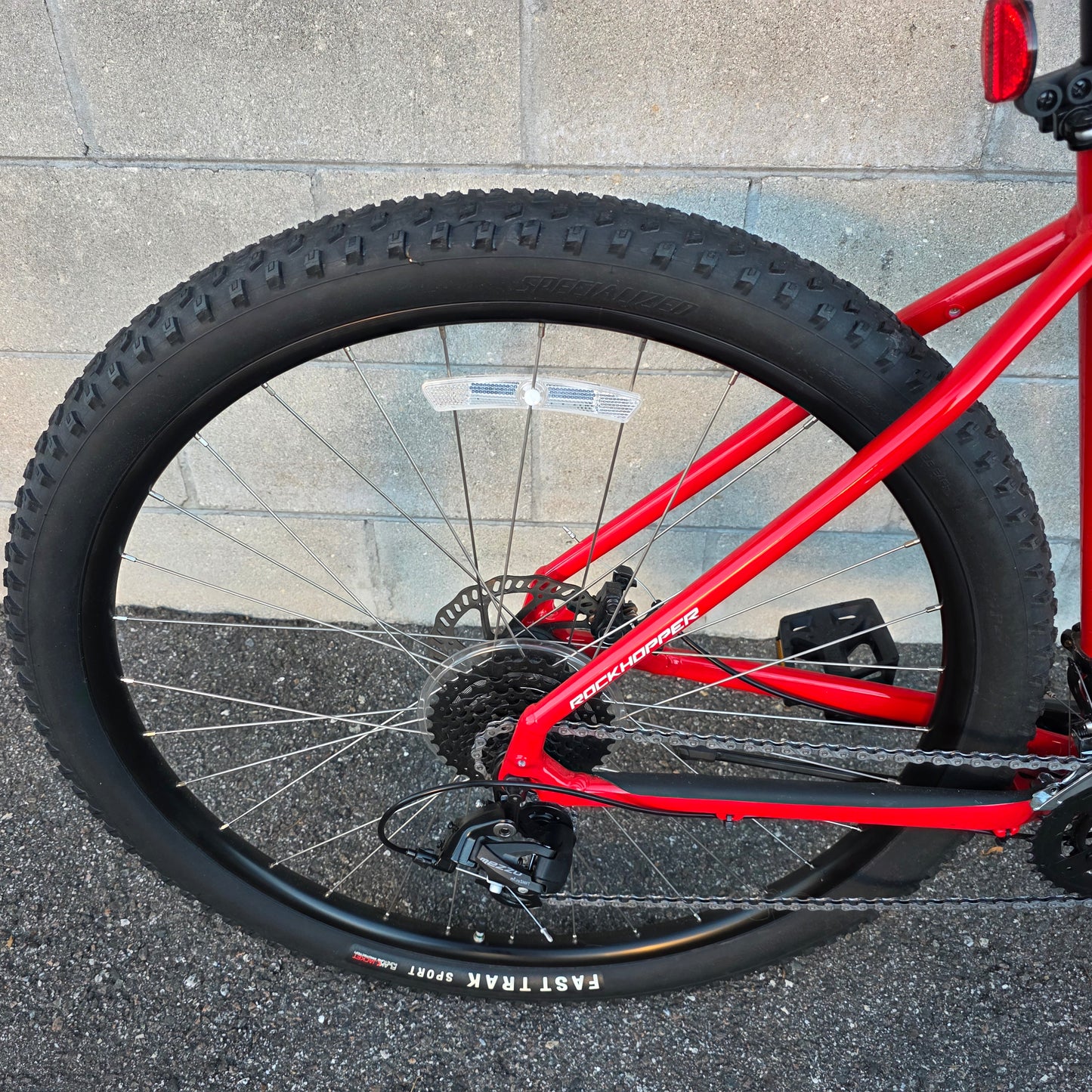 2023 Specialized Rockhopper XL (Local in-store pick up only)