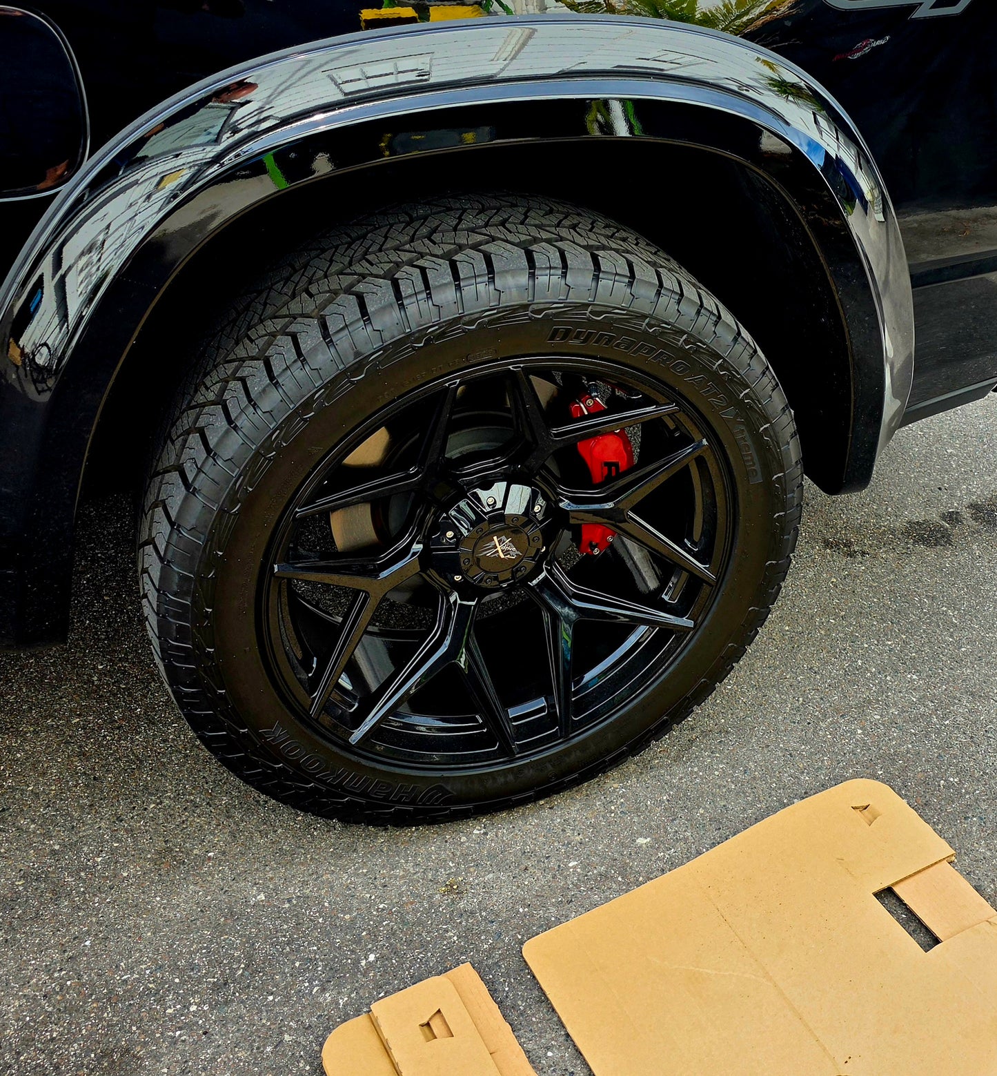 22" Wheels and Hankook Dynapro AT2 Xtreme RF12 305/45r22 tires RAM Chevy 6x139.7 6x135