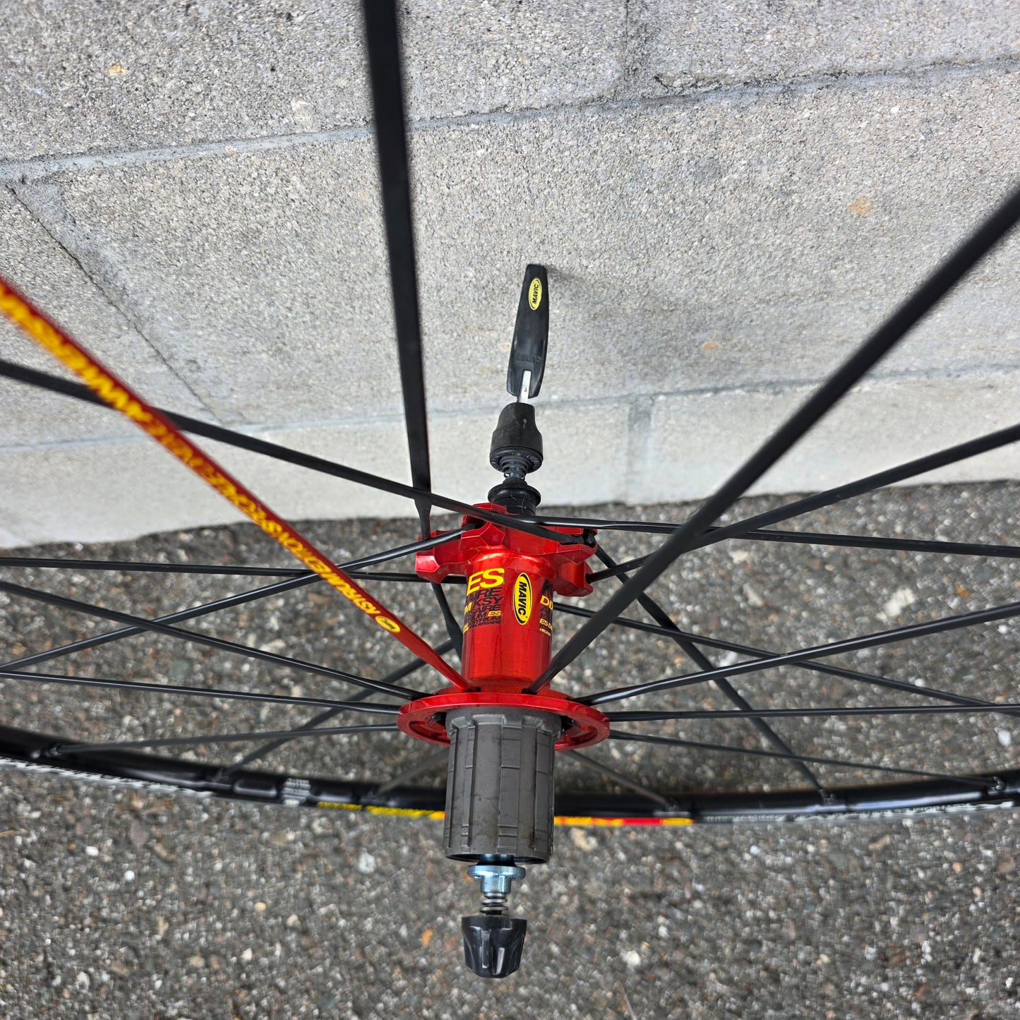 Mavic Ksyrium ES Anniversary Helium 700C Clincher Road Bike Wheelset