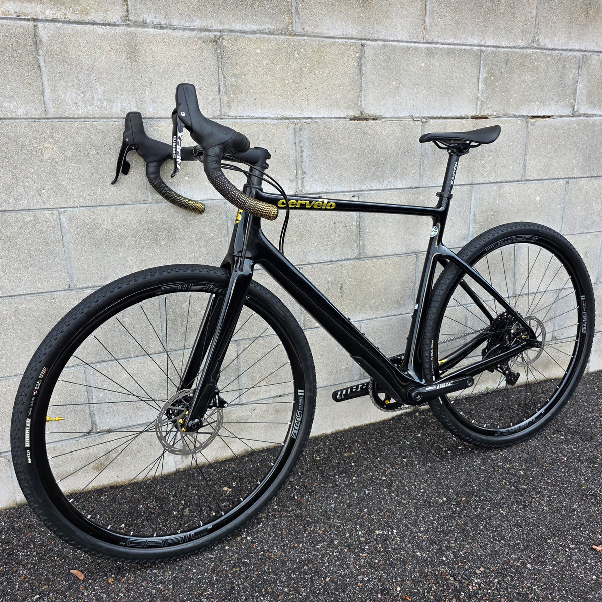 2022 Cervelo Aspero (56cm) Carbon Gravel Bike