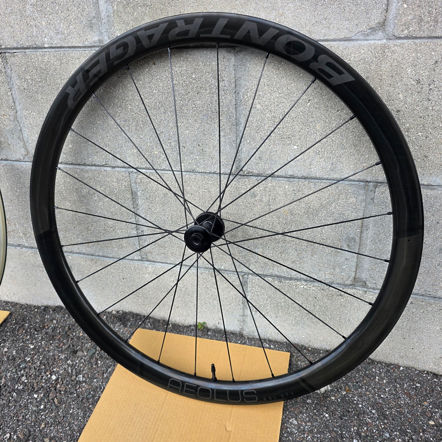 Bontrager Aeolus RSL 37V Carbon Wheelset Shimano