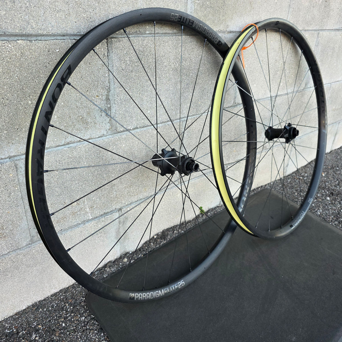 Bontrager Paradigm Elite 25 Alloy Wheelset 108pt