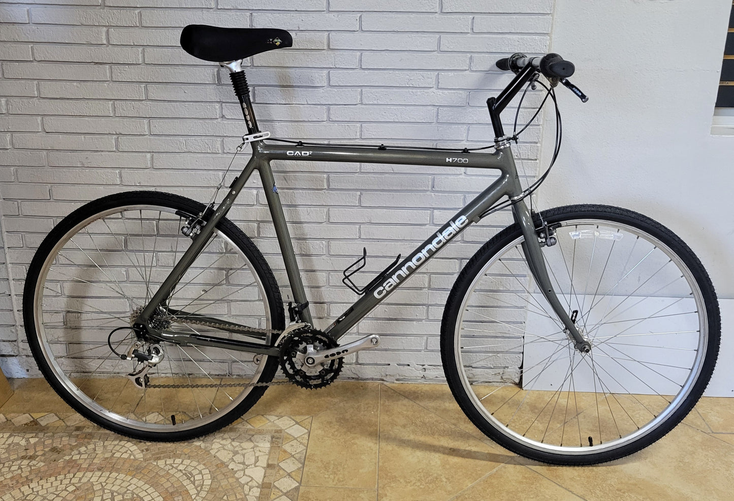 1996 Cannondale H700 22" XL hybrid fitness bike