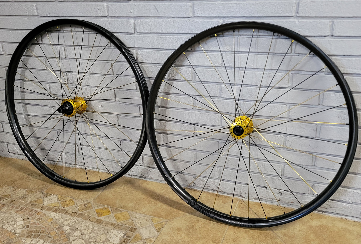 Industry Nine Enduro EN315 Hydra Gold Carbon Wheelset 29