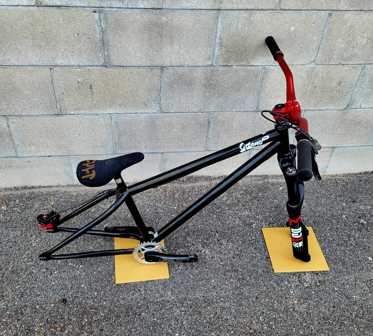 Octane One Dirt Jump Frame and Bomber DJ Fork