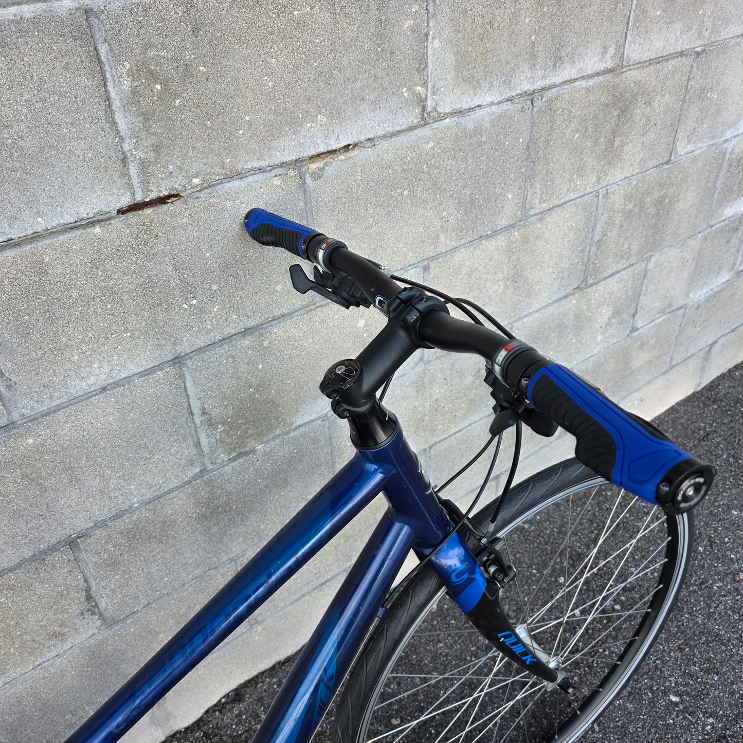 Cannondale Quick (Size Medium) Hybrid Fitness Bike