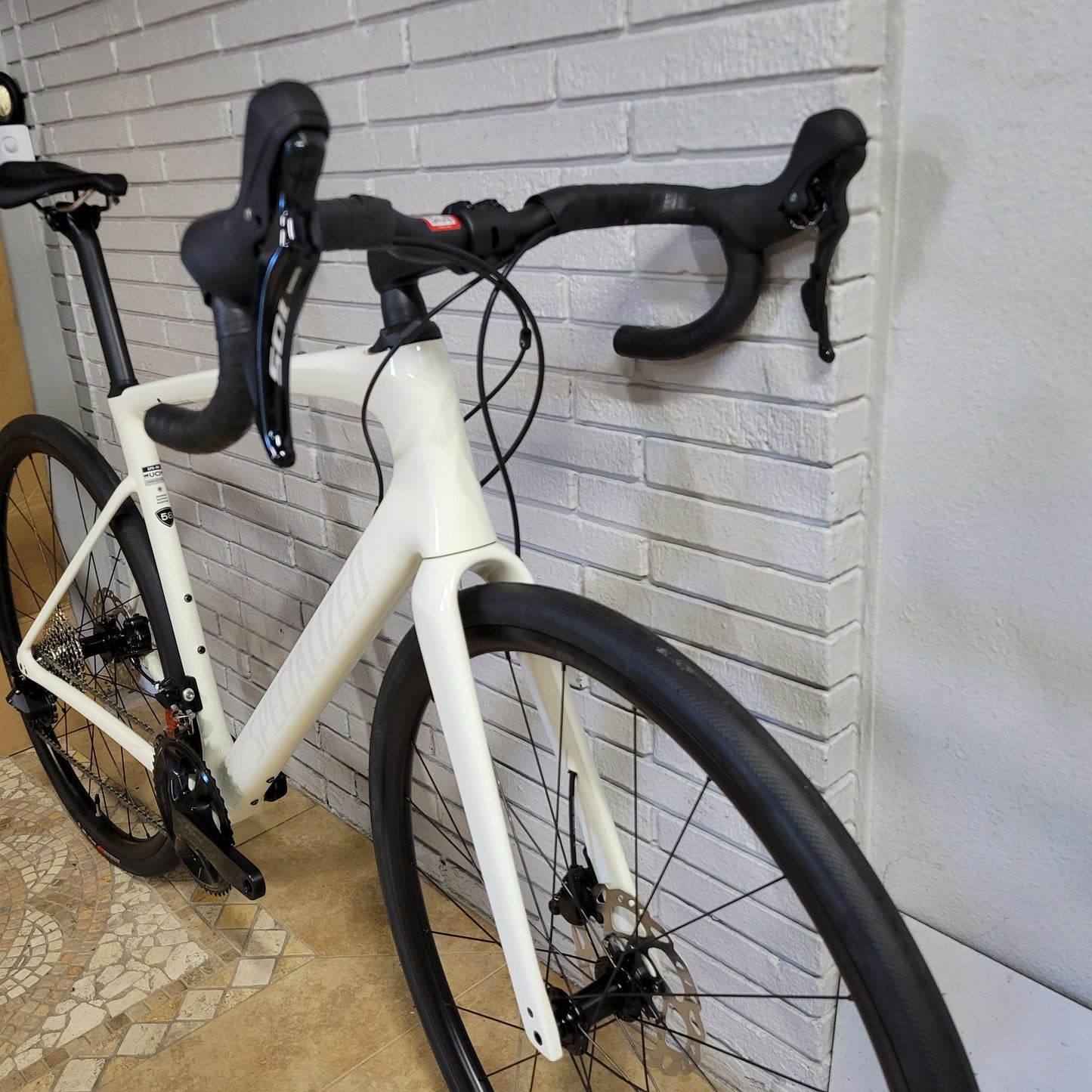 2023 Specialized Roubaix SL8 Sport 105 (58cm)