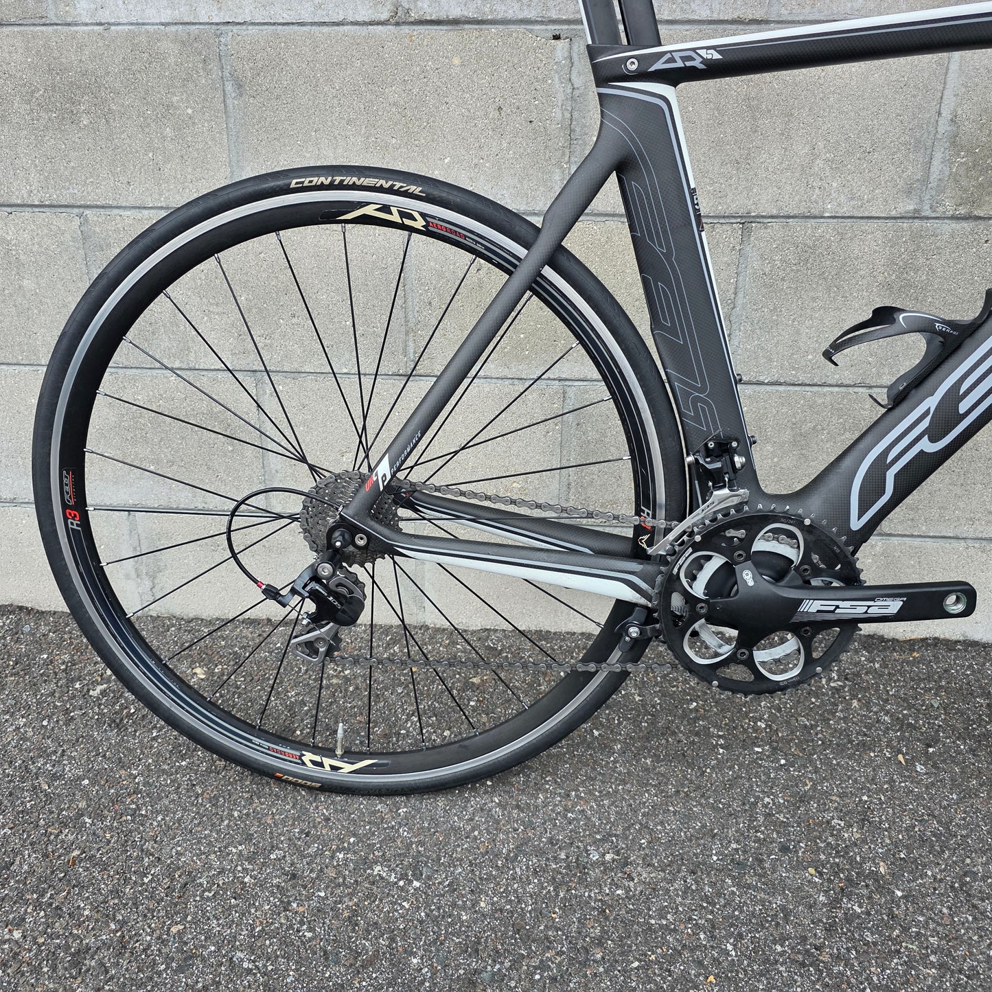 2012 Felt AR 5 Carbon Aero Road Bike