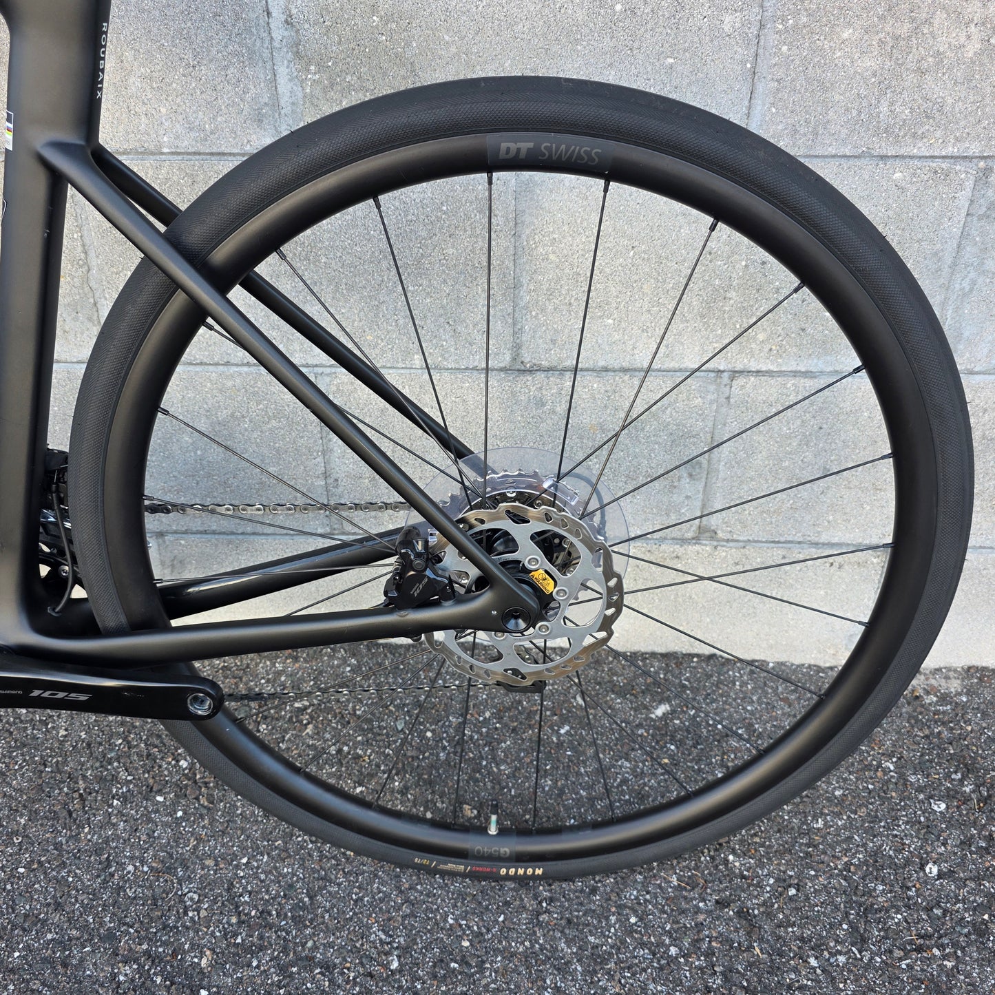 2024 Specialized Roubaix SL8 Sport (58cm)