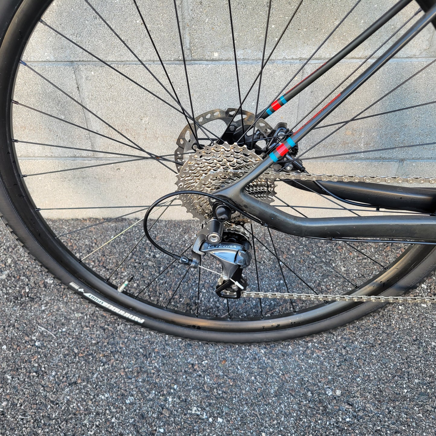 2016 GT Grade Carbon Gravel Bike (56cm) Ultegra