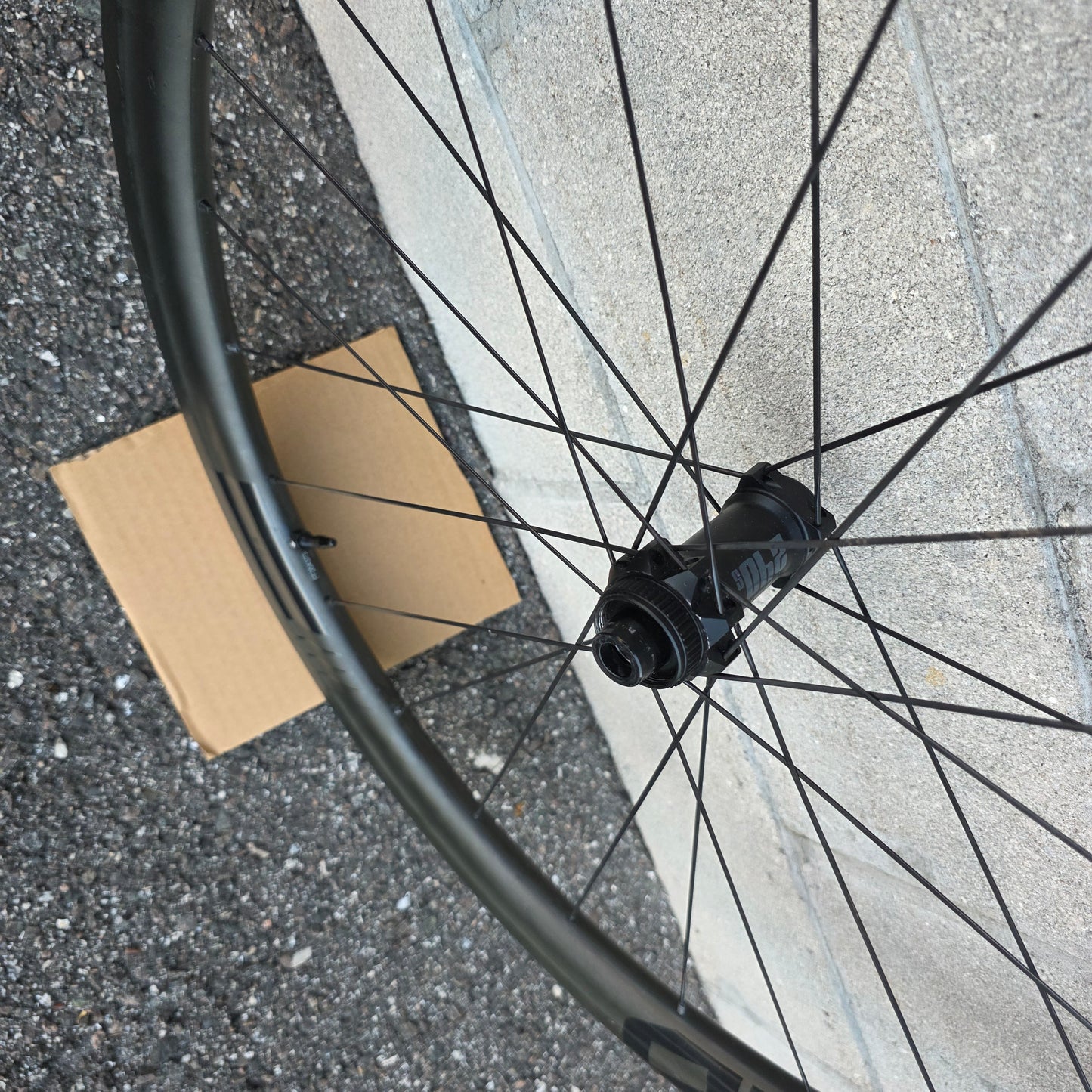 FFWD FCC F4D Carbon Disc Wheelset DT Swiss 240 road gravel XDR