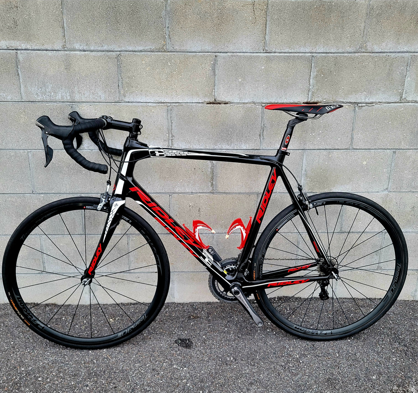 Ridley Fenix C Team (58cm) Carbon Road Bike Dura-Ace/Ultegra +Helmet