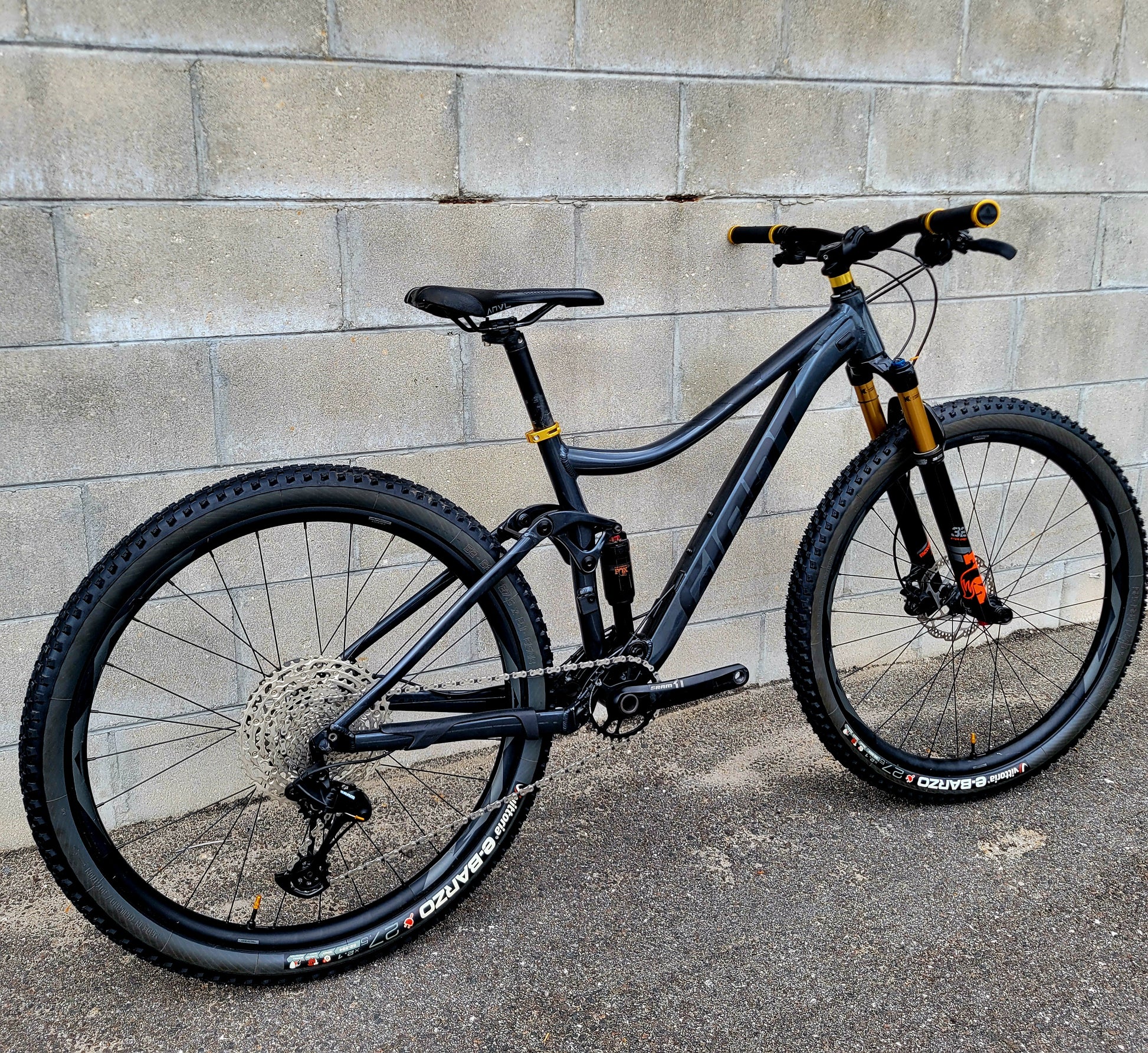 2021 Giant Stance (Size Small) Upgraded – South Tampa Bicycle