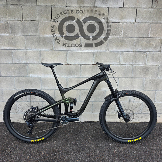 2022 Giant Reign Advanced Pro Carbon (Large)