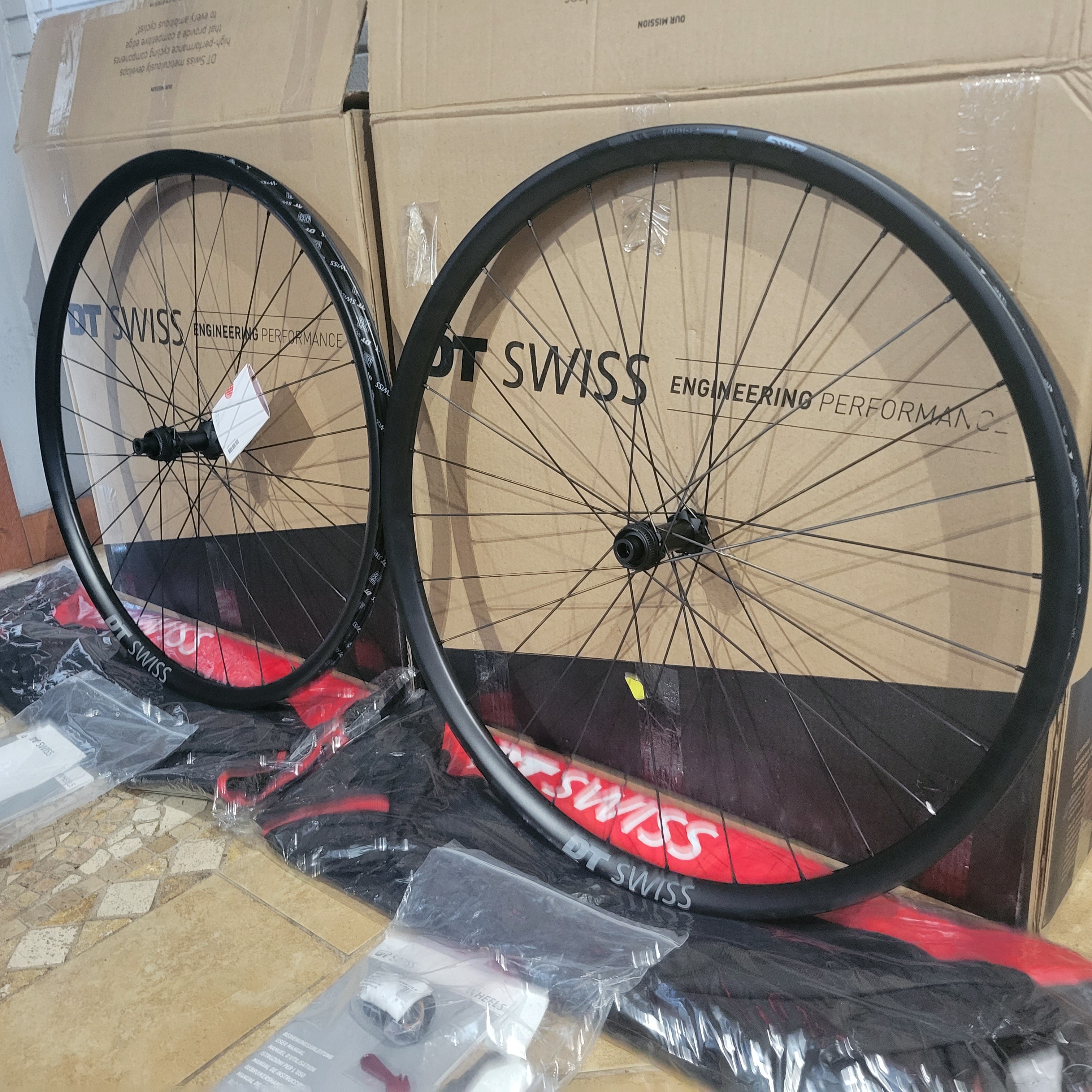 Dt swiss xrc 1200 spline 25 carbon 2024 29 wheelset