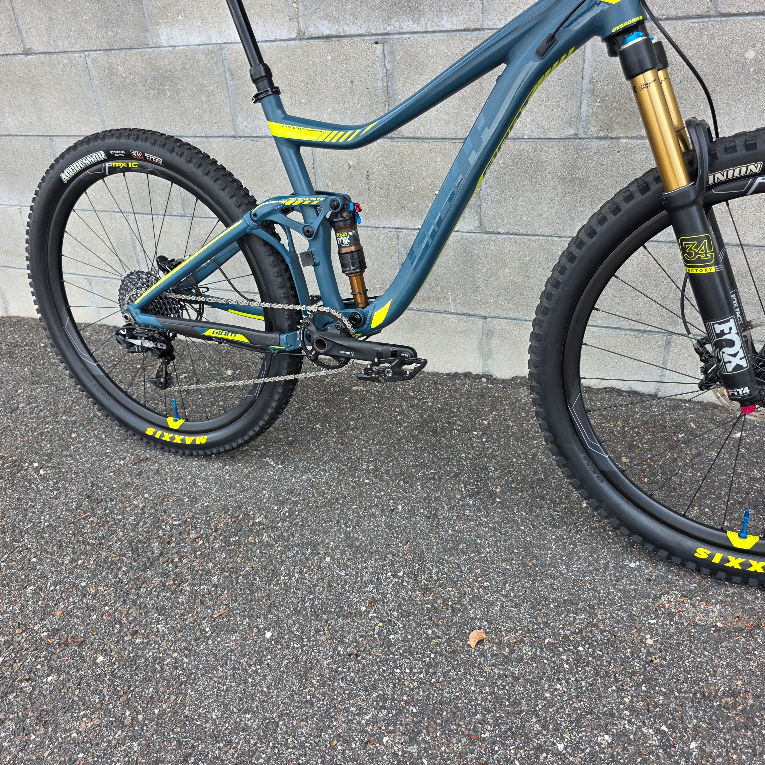 Giant Trance 1 27.5 (Small) Fox Factory, Carbon wheels – South