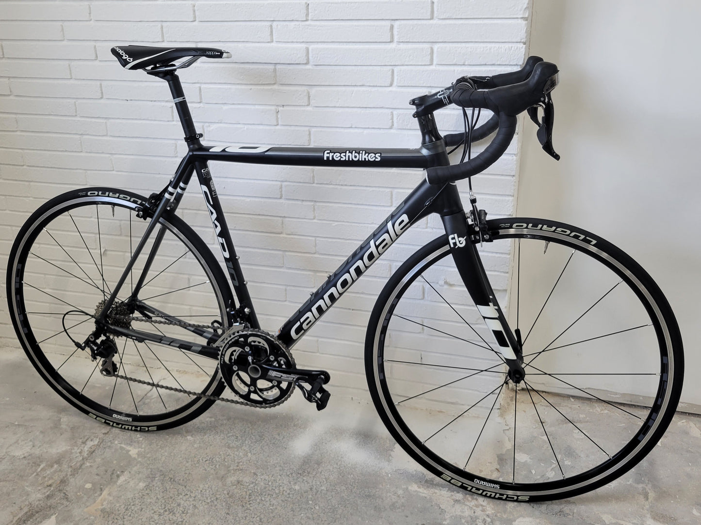 2015 Cannondale Caad10 5 105 Road Bike (56cm)