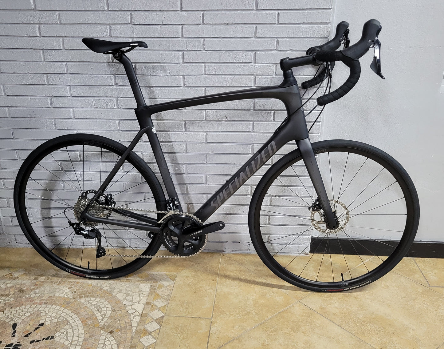 2023 Specialzied Roubaix Sport Carbon 61cm