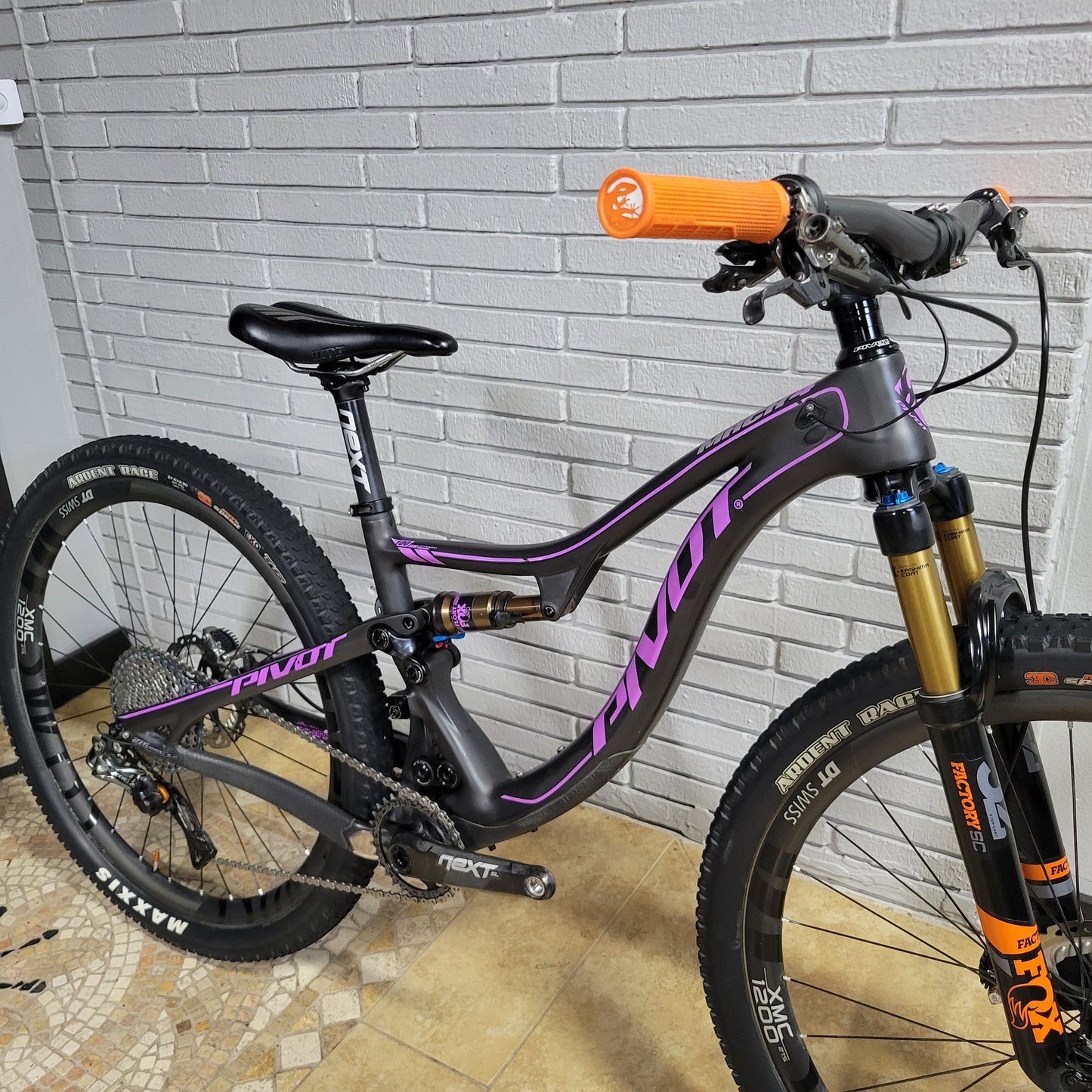 2016 Pivot Mach 4 27.5 (XS Extra Small)