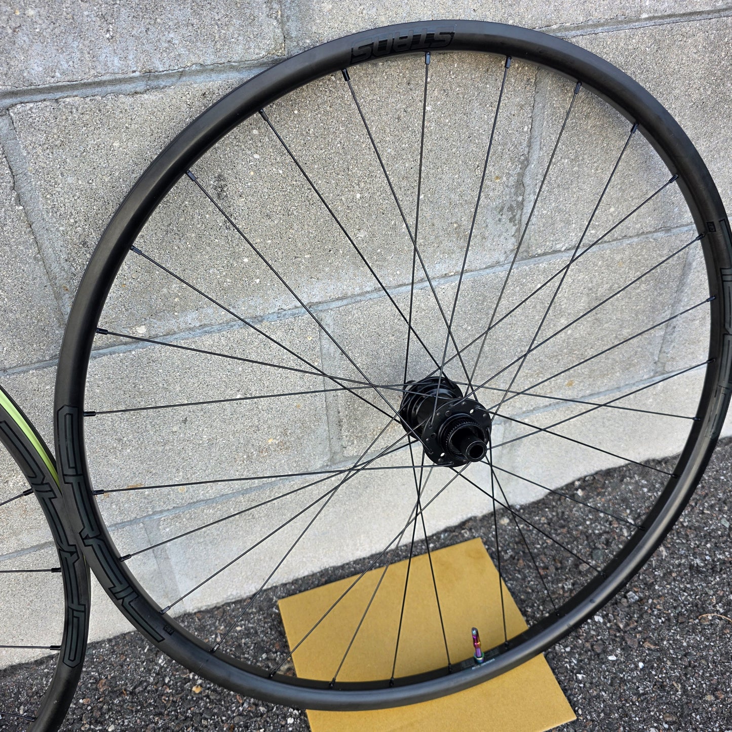 Stan's Grail CB7 Carbon Gravel Wheelset 1380g XDR