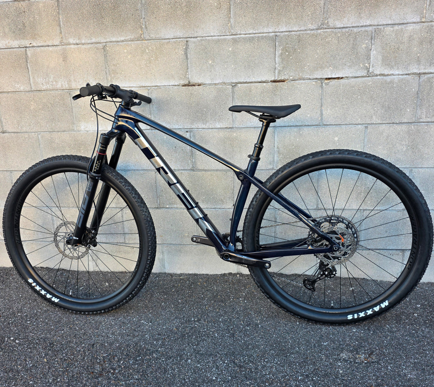 2024 Trek Procaliber Carbon (Medium) XT, SID
