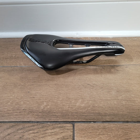 Shimano Pro Stealth Saddle 142mm