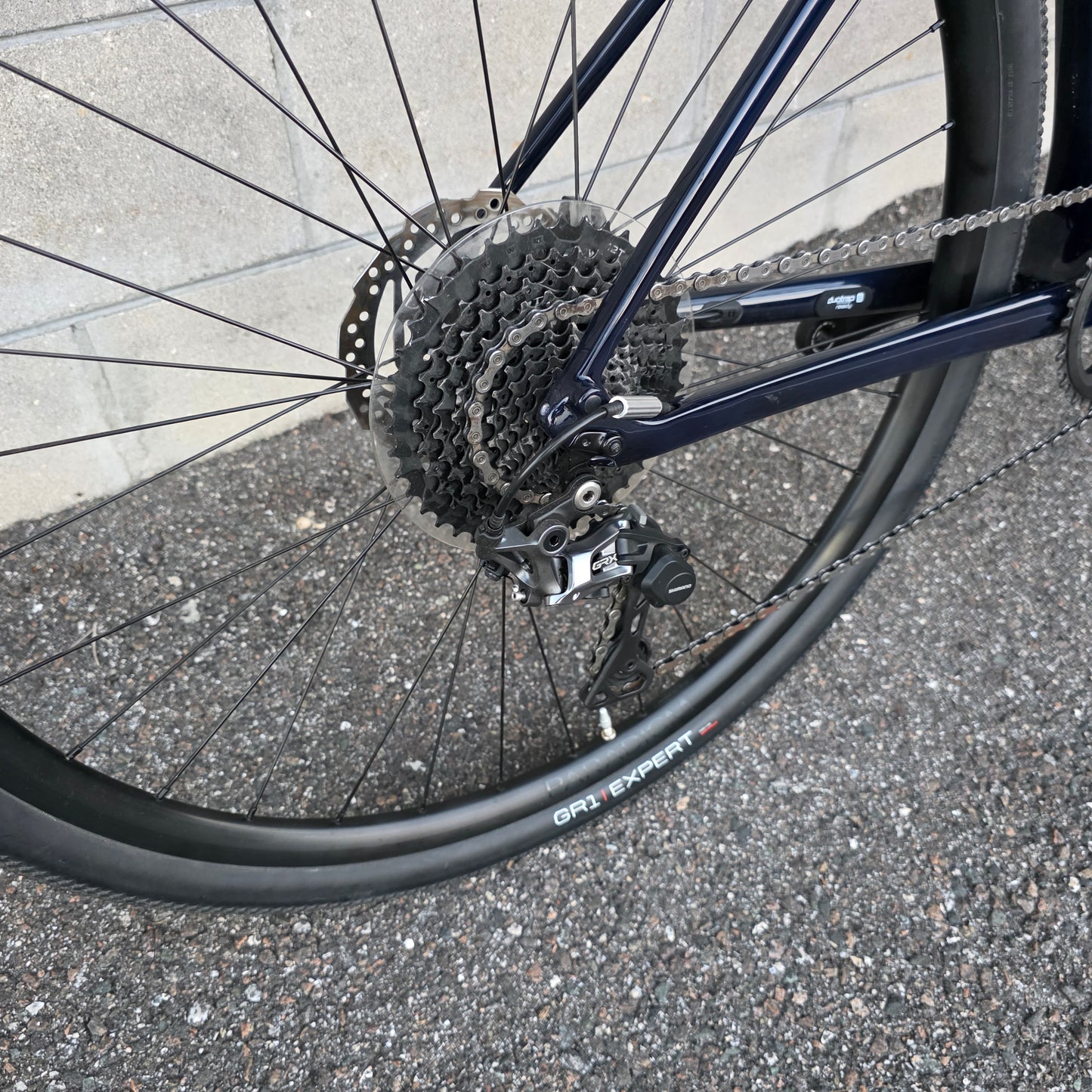 2024 Trek FX Sport 5 Carbon (Size Medium)