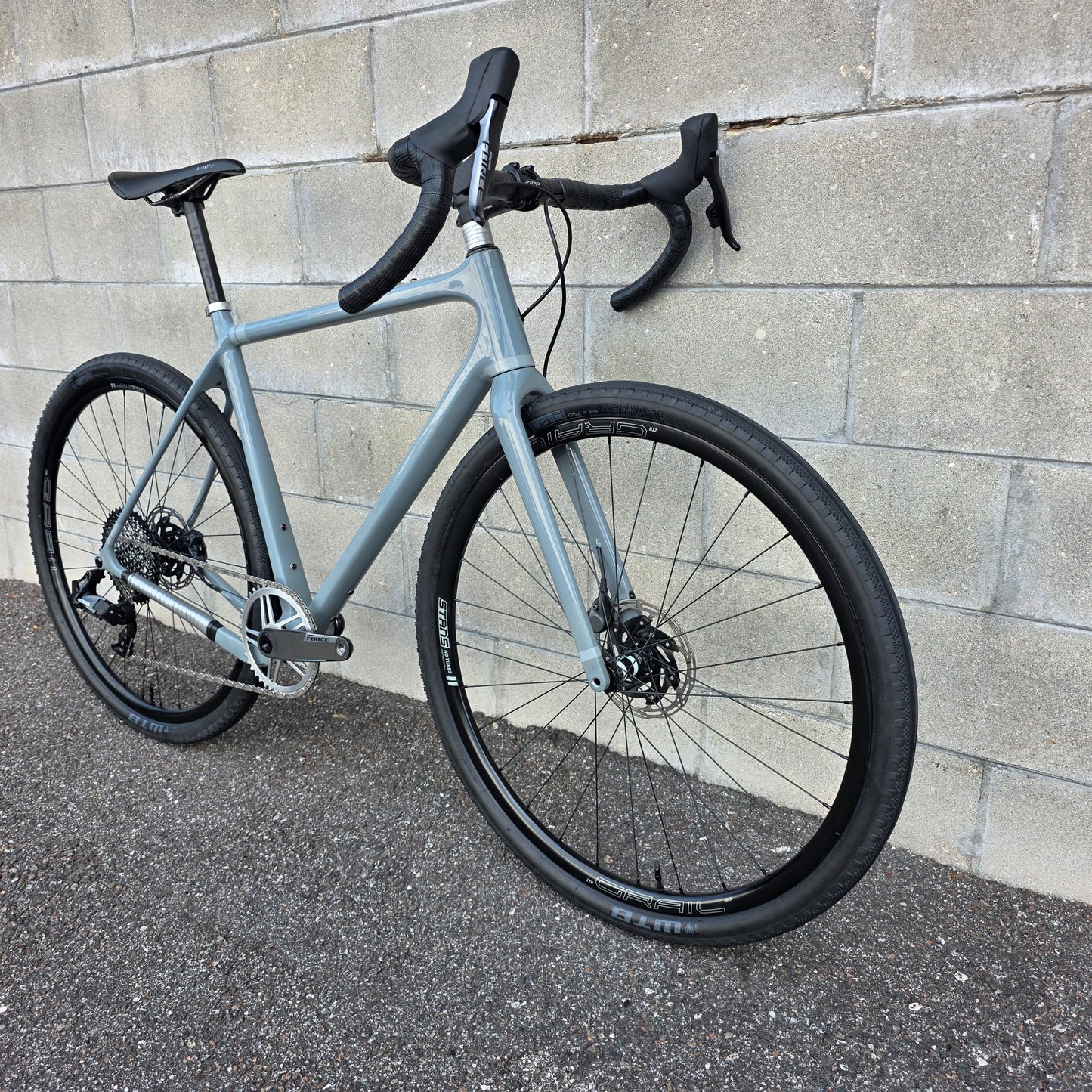 Open Wide (Medium)Carbon Gravel Bike Force AXS