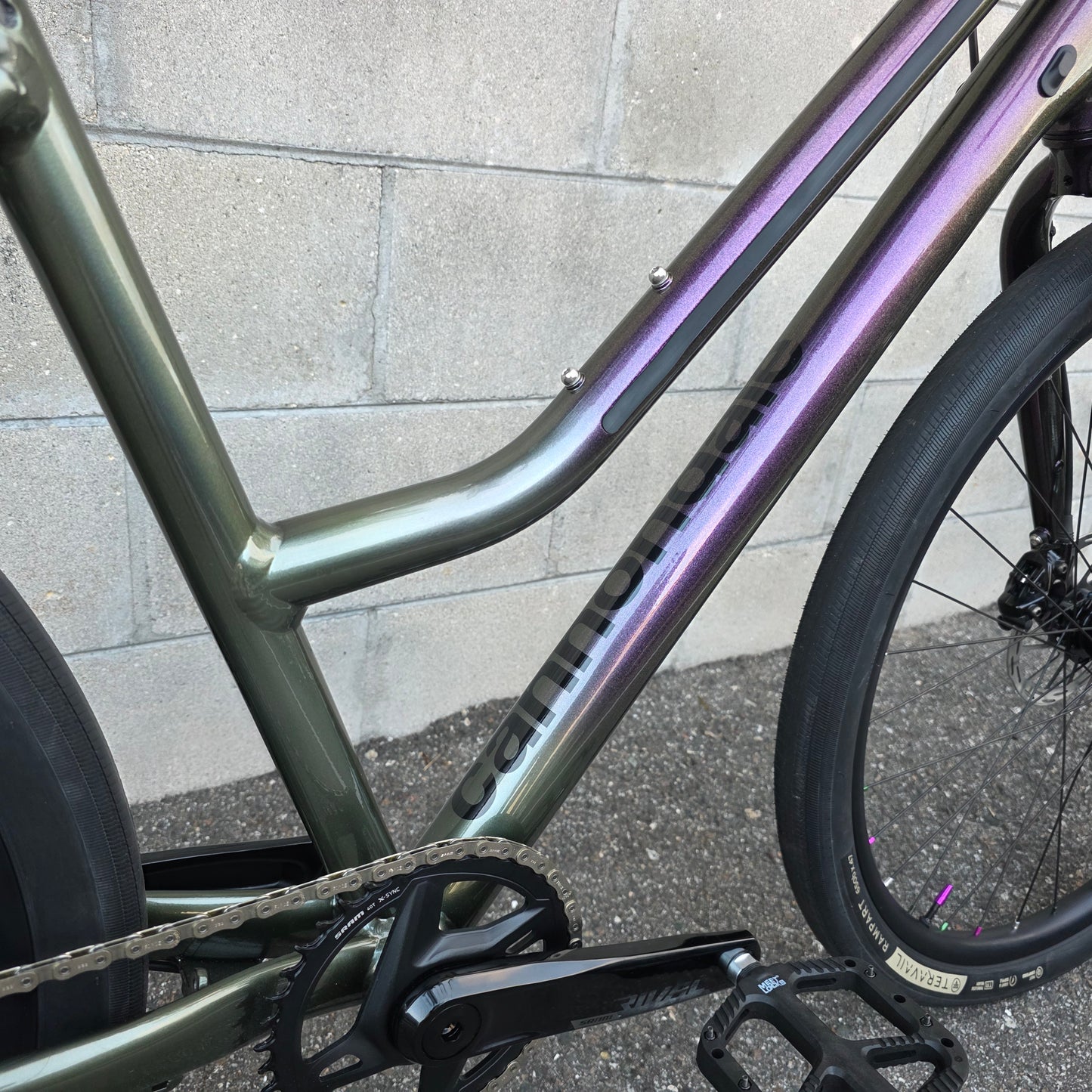 Custom Cannondale Treadwell Remixte SRAM FORCE AXS