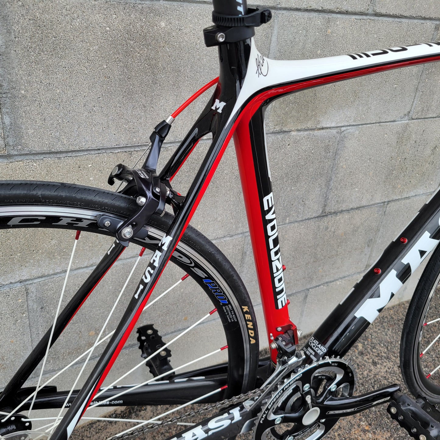 Masi Evoluzione Carbon Road Bike 57cm 105