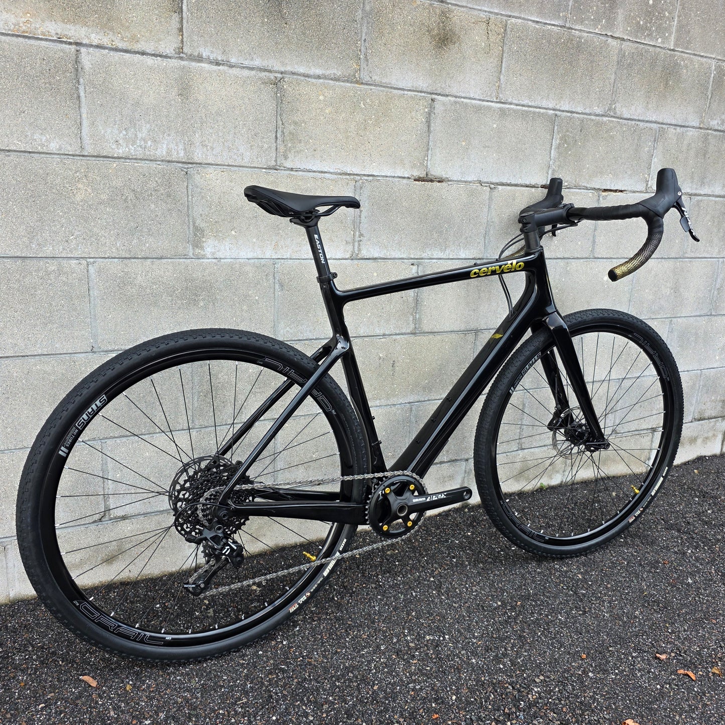 2022 Cervelo Aspero (56cm) Carbon Gravel Bike