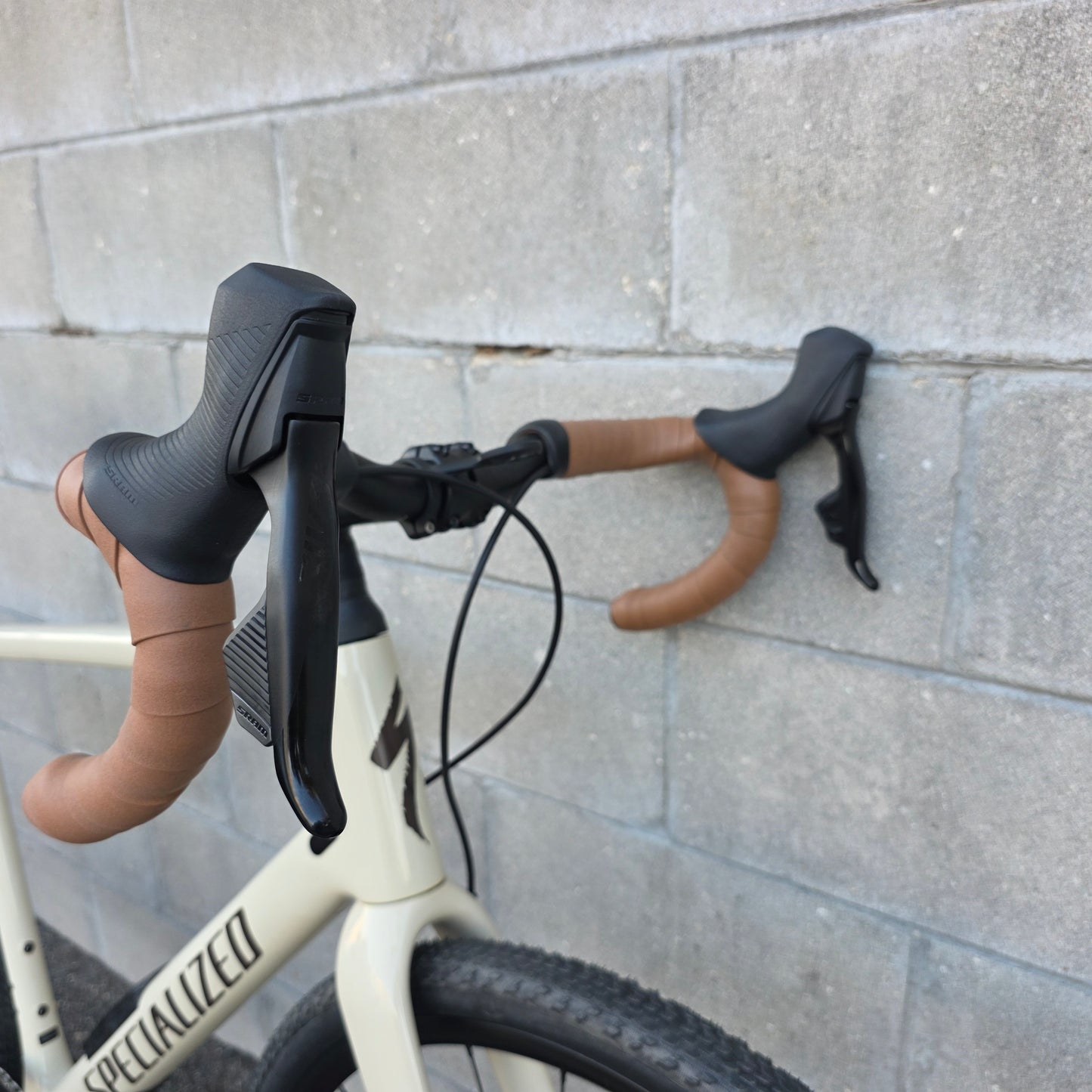 2023 Specialized Diverge Carbon Rival AXS XPLR (58cm)