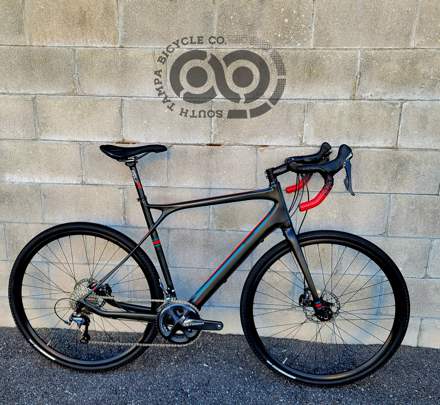 2016 GT Grade Carbon Gravel Bike (56cm) Ultegra