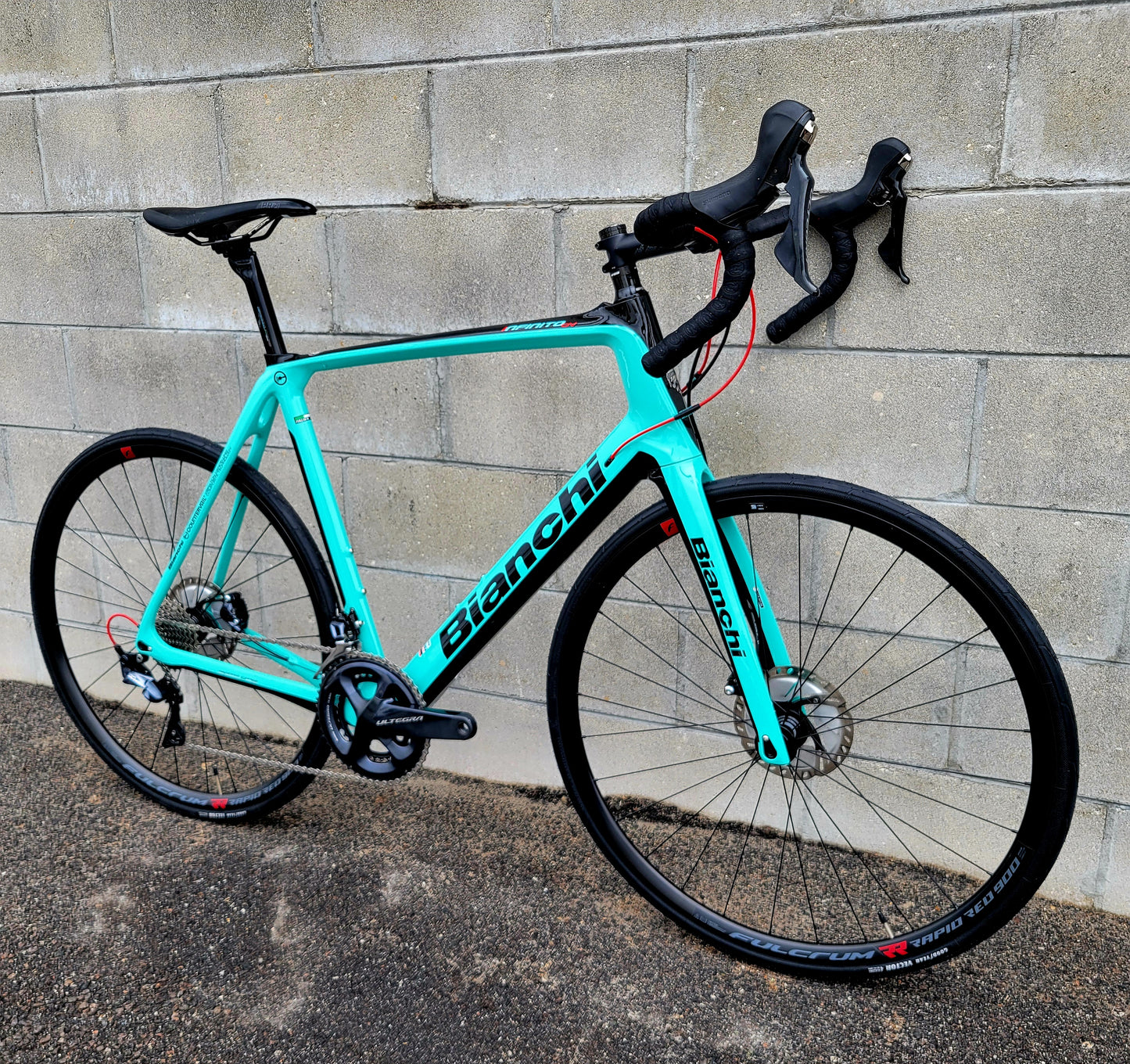 2021 Bianchi Infinito CV Carbon Road Bike 57cm Ultegra