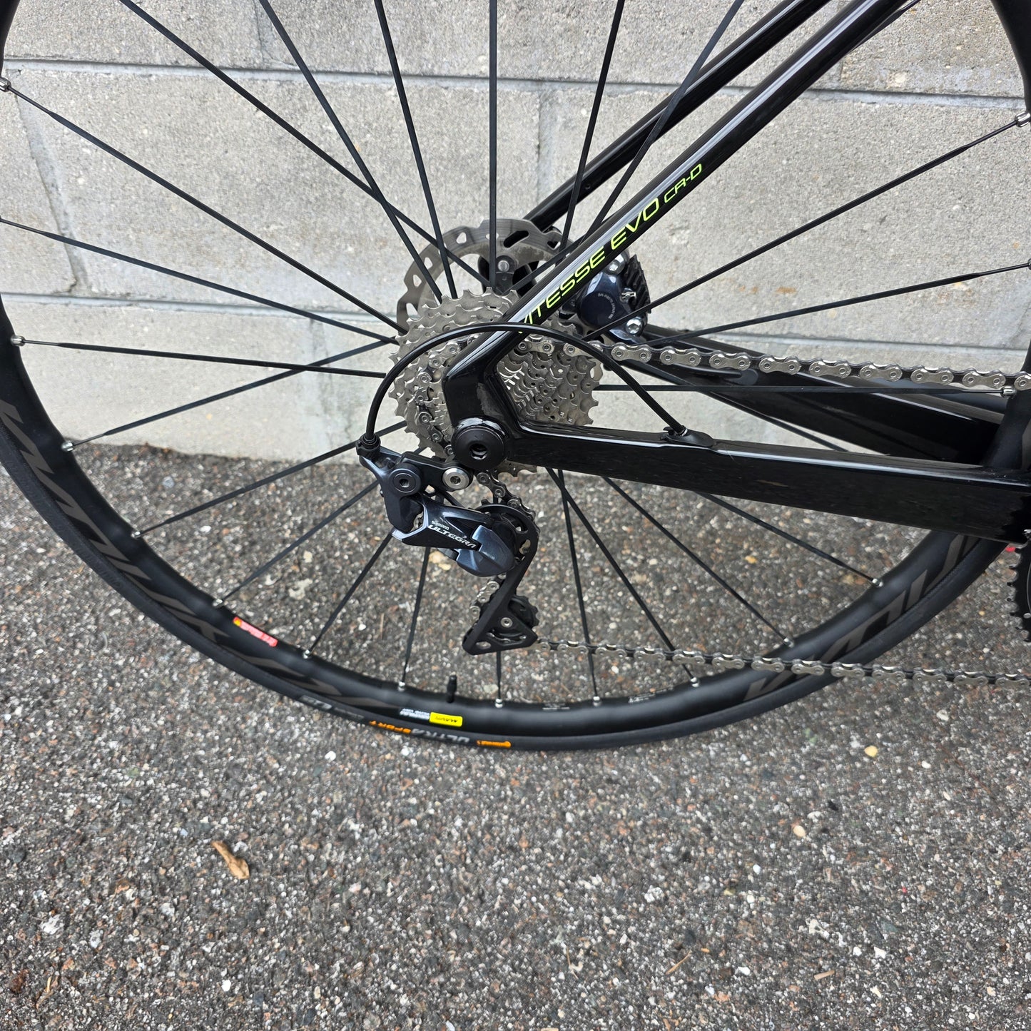 Vitus Vitesse Evo CR Carbon Disc Ultegra (48cm) Road Bike