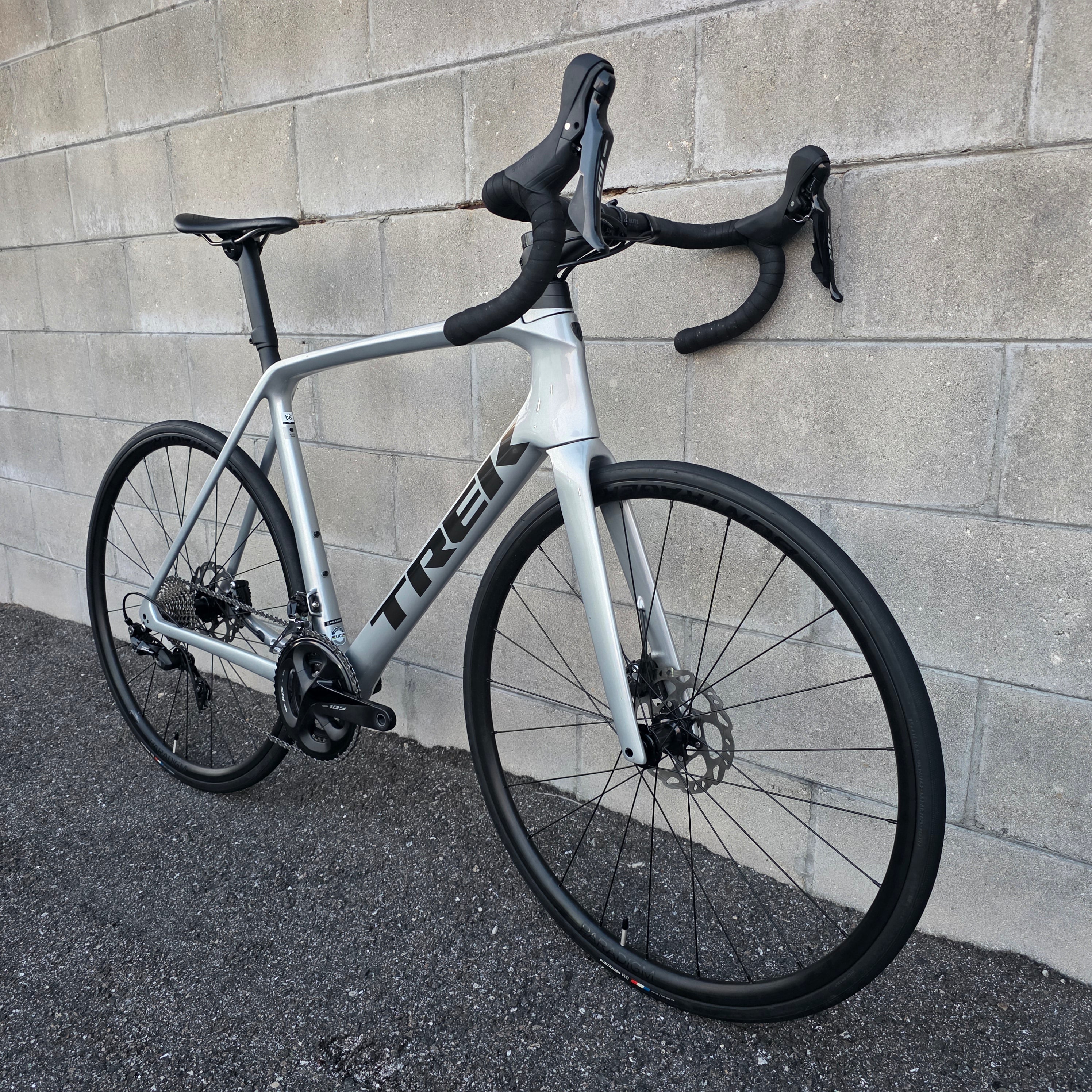2022 Trek Emonda SL5 Carbon Road Bike (58cm) – South Tampa Bicycle Co.