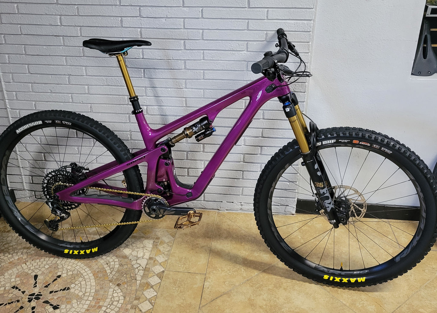 2023 Yeti SB140 Turq T2 29 (Large) Upgraded