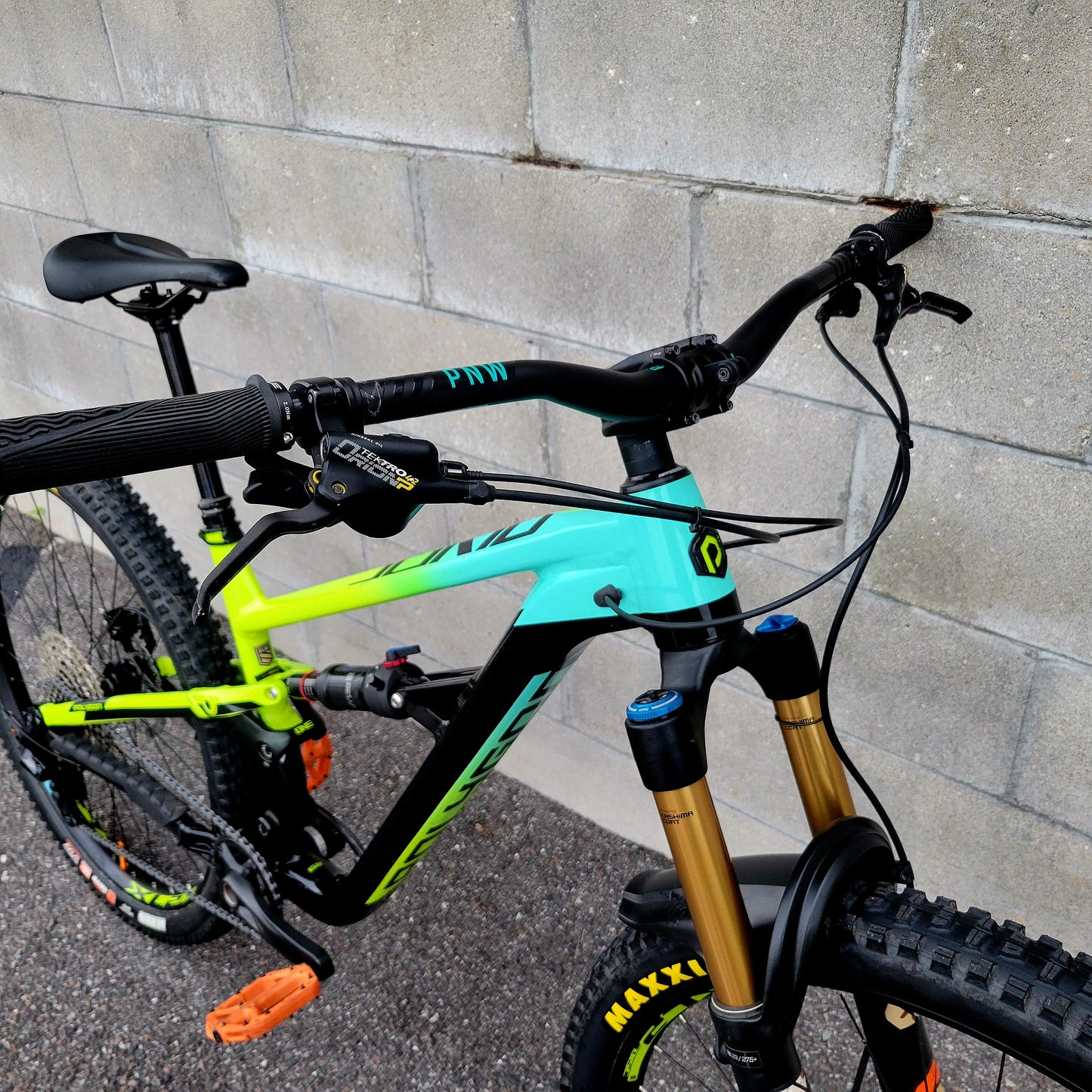 Polygon Siskiu T7 (Medium) Fox 36, XT 12s