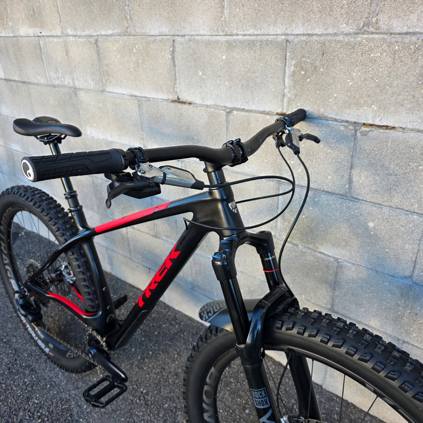 Trek Stache 9.8 Carbon 29+ (19.5/18.5") AXS