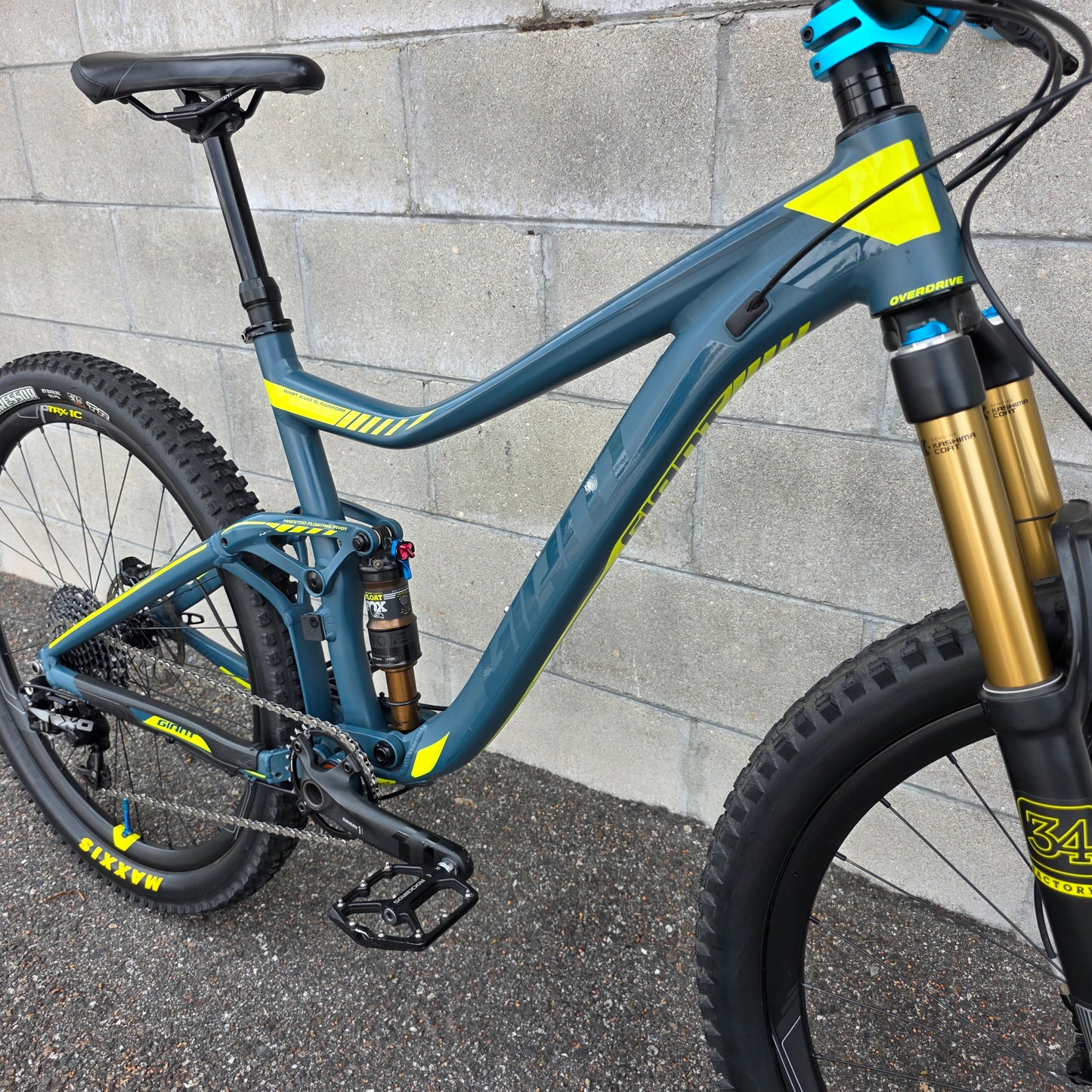 Giant Trance 1 27.5 (Small) Fox Factory, Carbon wheels
